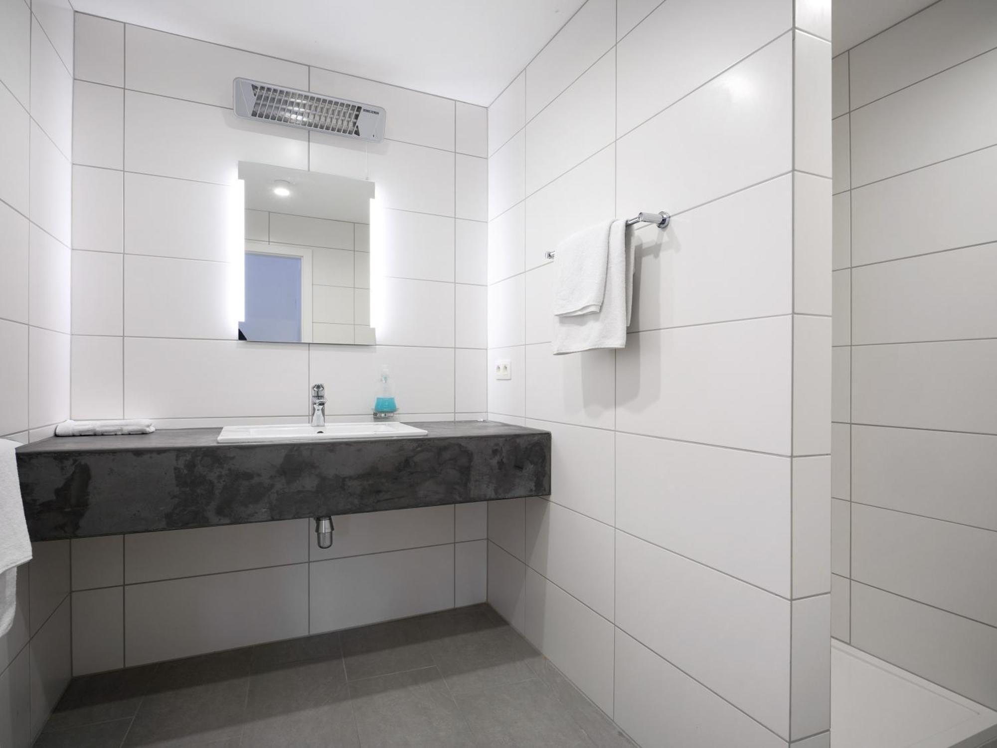 Apartment Aparthouse Haas41 - *